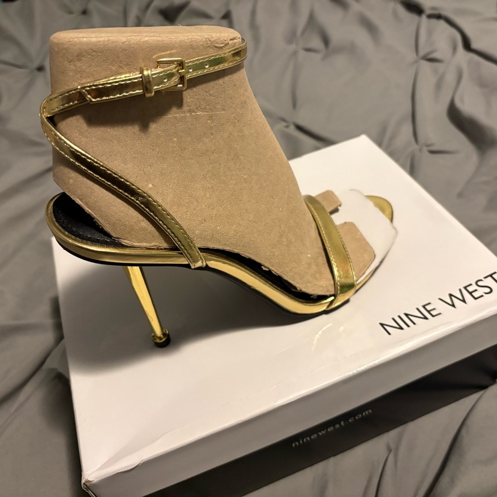 Nine West Beige and Gold Heels
